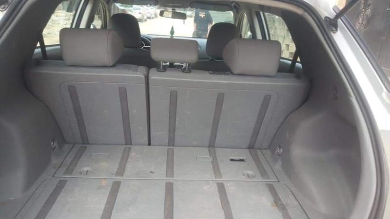 Toyota Matrix • 2009 • 90,000 km 3