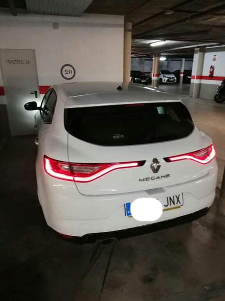 Renault Mégane • 2016 • 80,000 km 4