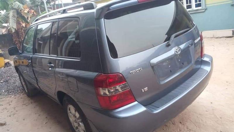 Toyota Highlander • 2007 • 90,000 km 2