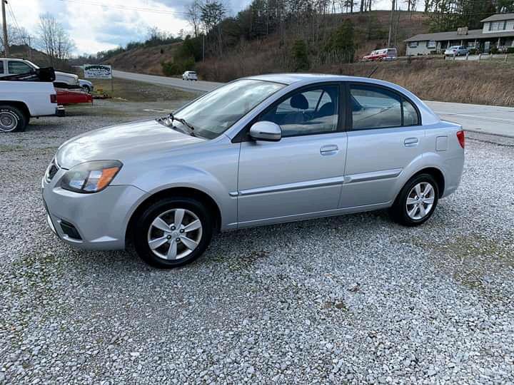 Kia Rio • 2010 • 156,000 km 2