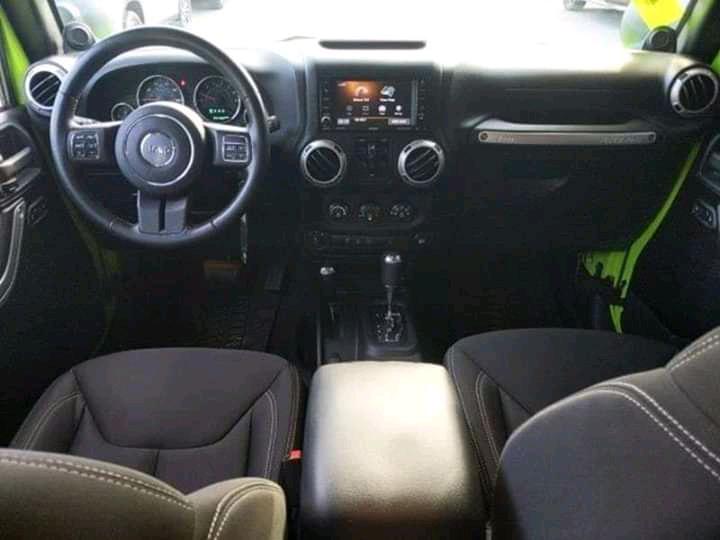 Hummer H3 • 2020 • 2,020 km 1
