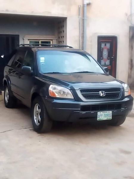 Honda Pilot • 2004 • 12,000 km 6