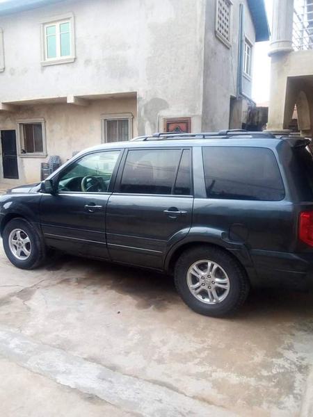 Honda Pilot • 2004 • 12,000 km 5