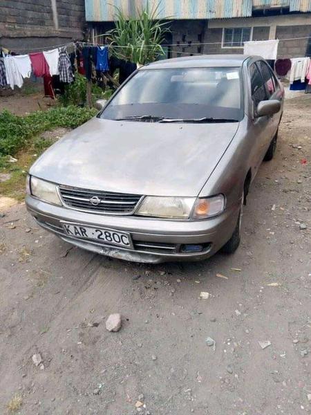 Nissan Sunny ex saloon • 1996 • 18,000 km 14