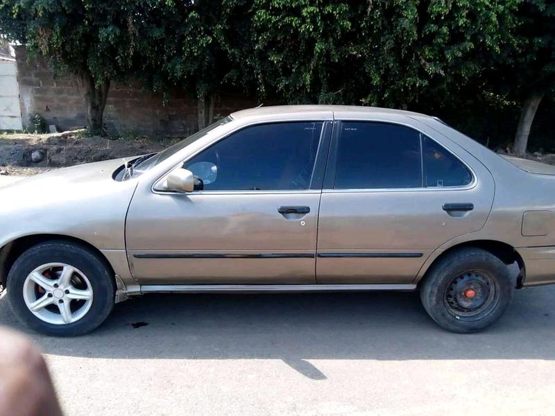 Nissan Sunny ex saloon • 1996 • 18,000 km 7