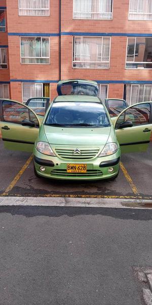 Citroën C3 • 2003 • 170,000 km 10