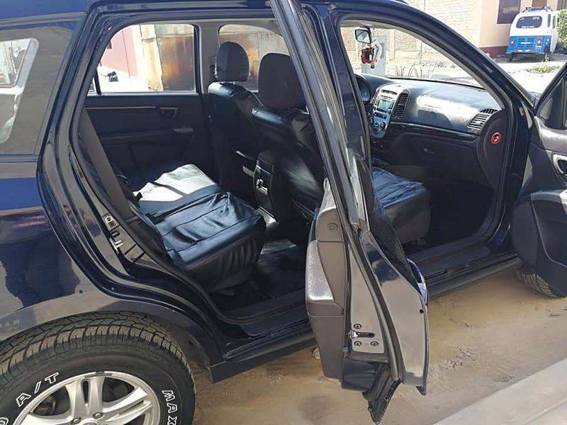 Hyundai Santa Fe • 2012 • 88,000 km 2