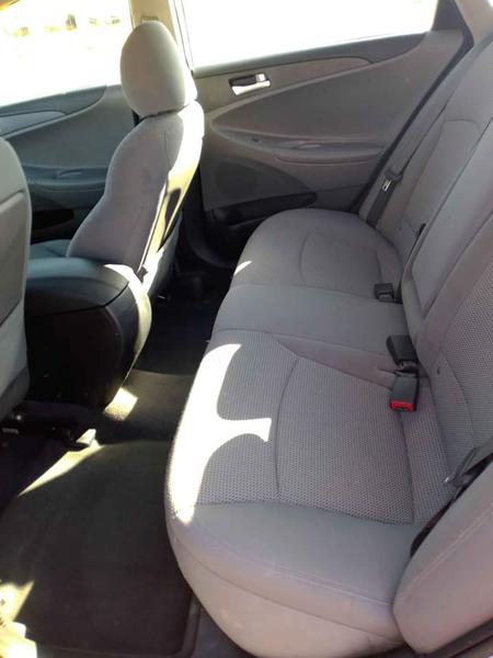 Hyundai Sonata • 2011 • 106,712 km 4