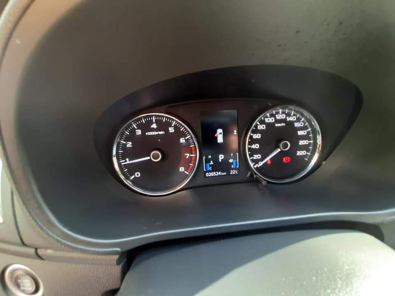 Mitsubishi Outlander • 2017 • 26,800 km 8