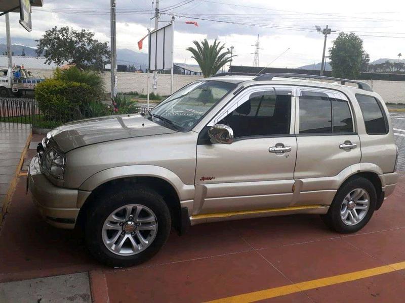 Chevrolet 1500 • 2013 • 155,000 km 1