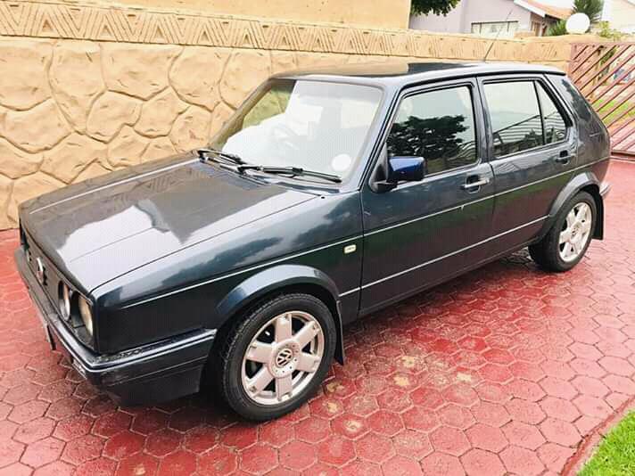 Volkswagen Golf • 2003 • 95,000 km 5