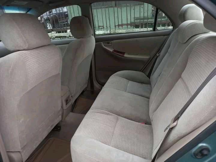 Toyota Corolla • 2005 • 54,655 km 4