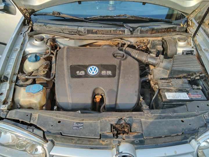 Volkswagen Golf • 2001 • 90,874 km 6