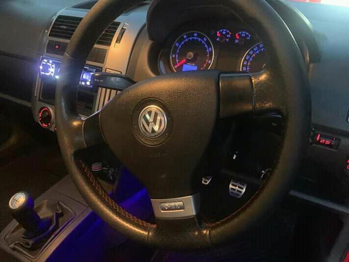 Volkswagen  • 2014 • 135,251 km 1