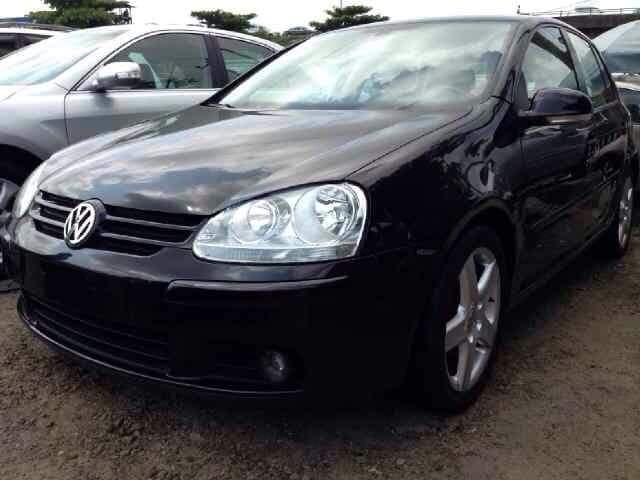Volkswagen Golf • 2005 • 5,000 km 2