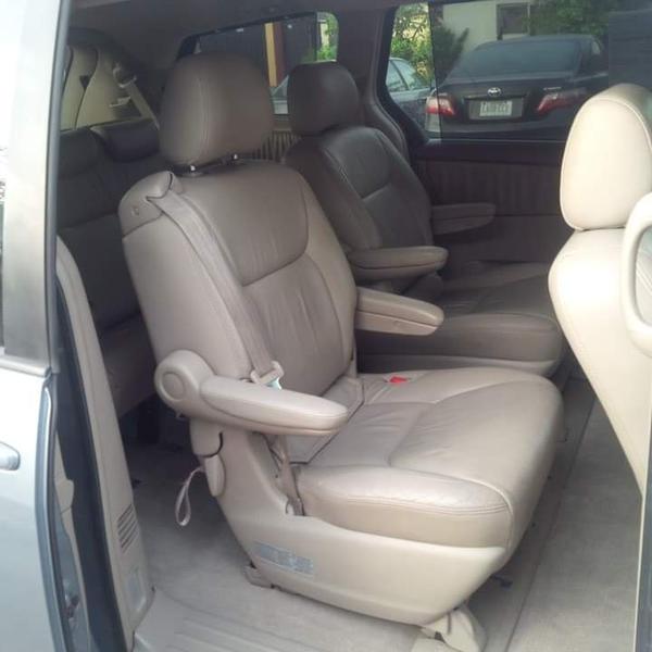 Toyota Sienna • 2005 • 5,000 km 4