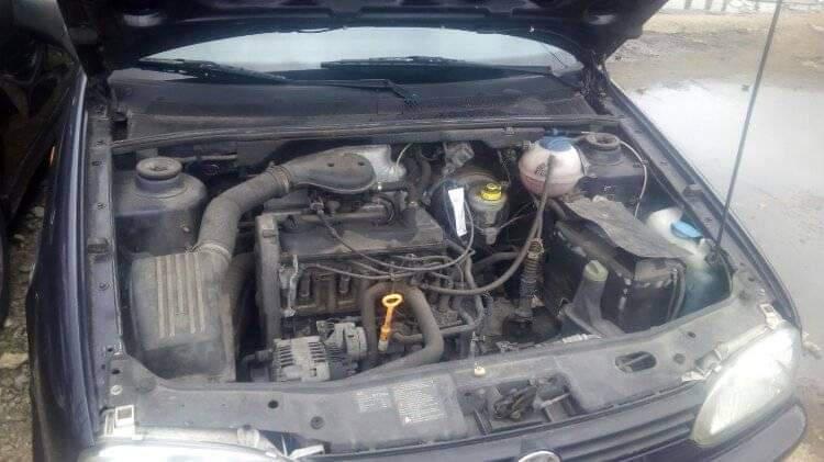 Volkswagen Passat • 2003 • 2,500 km 2