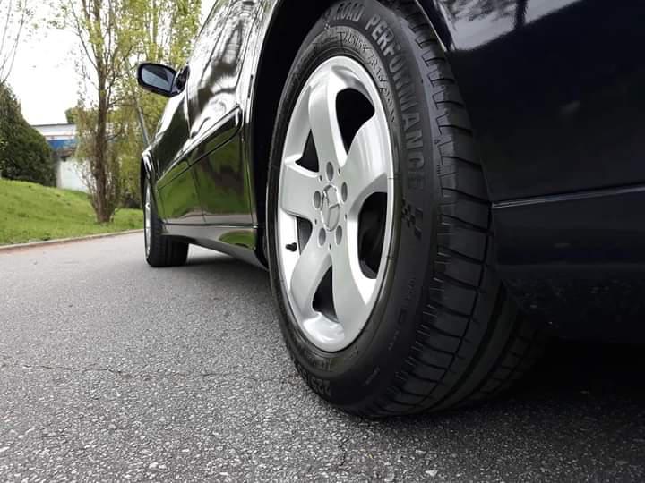 Mercedes-Benz E • 2003 • 300,000 km 17