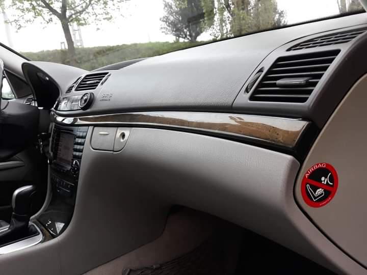 Mercedes-Benz E • 2003 • 300,000 km 12