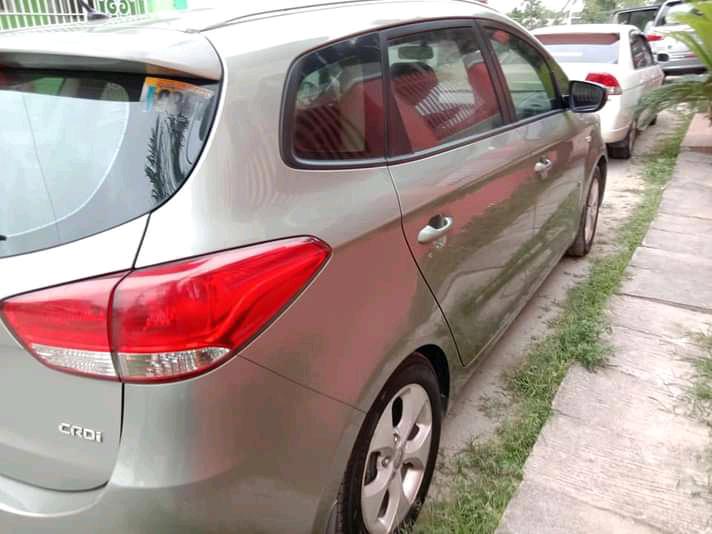 Kia Carens • 2014 • 68,000 km 6