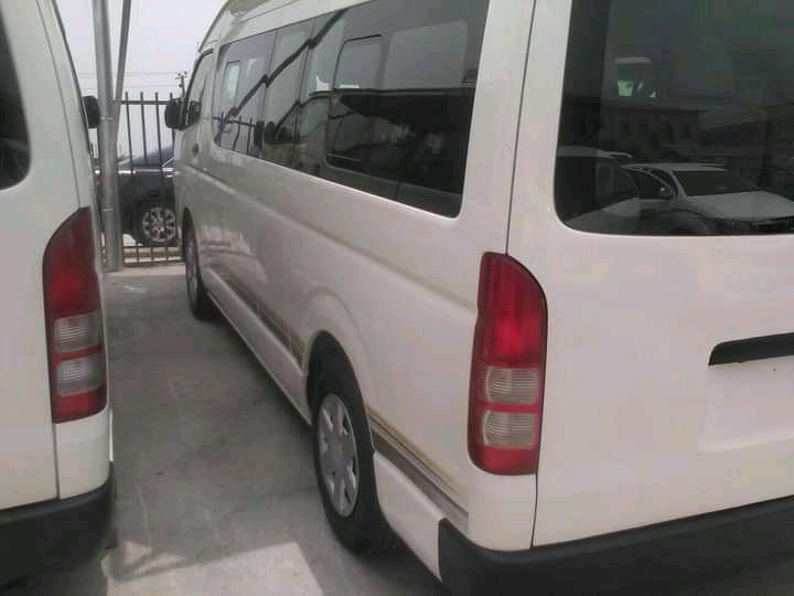 Toyota Hiace • 2010 • 4,500 km 2