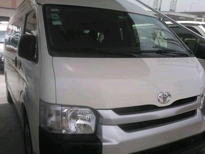 Toyota Hiace • 2010 • 4,500 km 8