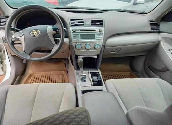 Toyota Camry • 2008 • 111,118 km 5