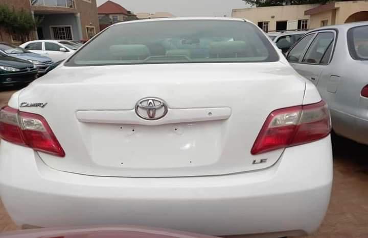 Toyota Camry • 2008 • 111,118 km 2