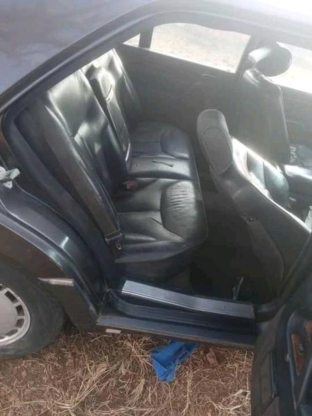 Mercedes-Benz 260 - 560 SEL • 1994 • 19,988 km 2