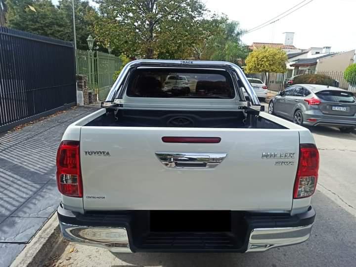 Toyota Hilux • 2018 • 62,000 km 1