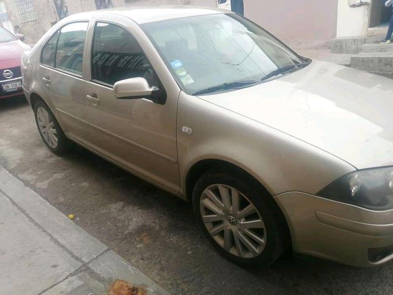 Volkswagen Jetta • 2014 • 119,000 km 4