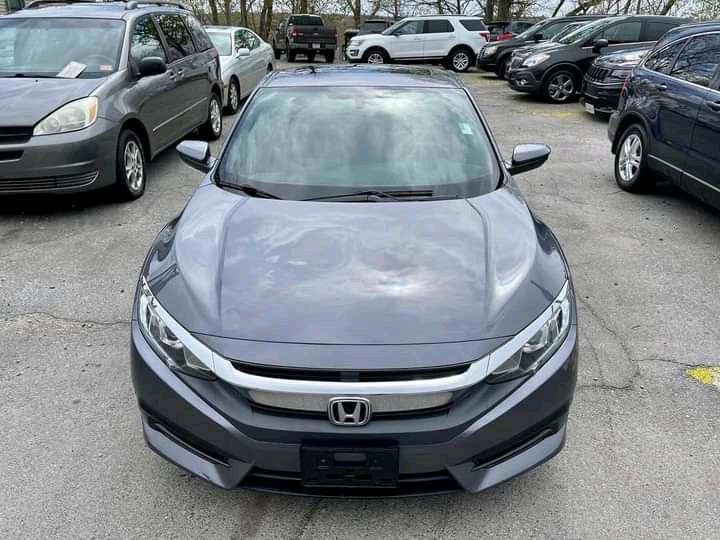 Honda Civic • 2016 • 145,000 km 4