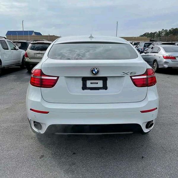 BMW X6 • 2014 • 145,000 km 1