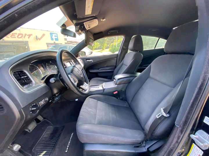 Dodge Charger • 2012 • 134,000 km 12