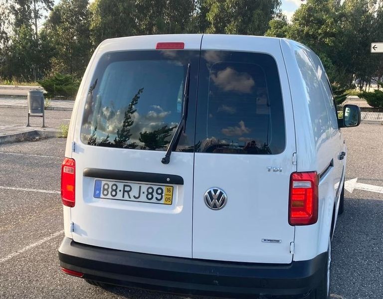 Volkswagen Caddy Van • 2016 • 213,000 km 3