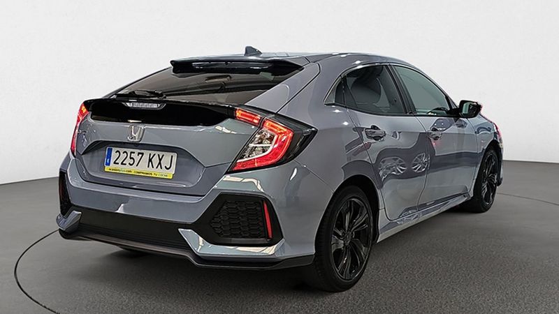 Honda Civic • 2019 • 58,075 km 4