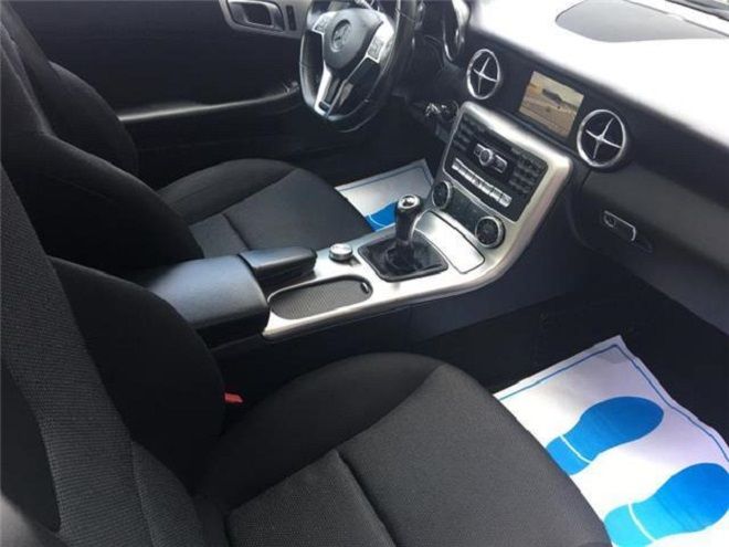 Mercedes-Benz SLK • 2011 • 137,000 km 2