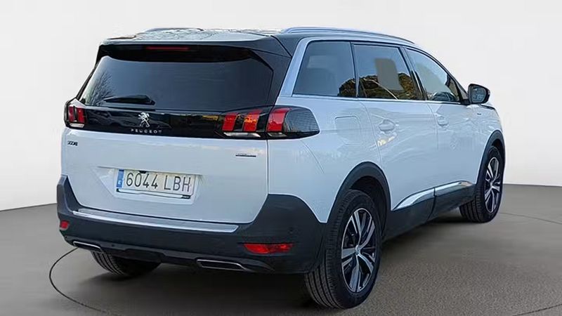 Peugeot 5008 • 2019 • 87,374 km 3
