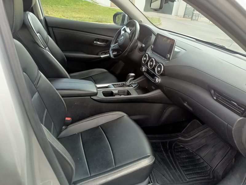Nissan Sentra • 2020 • 43,000 km 7