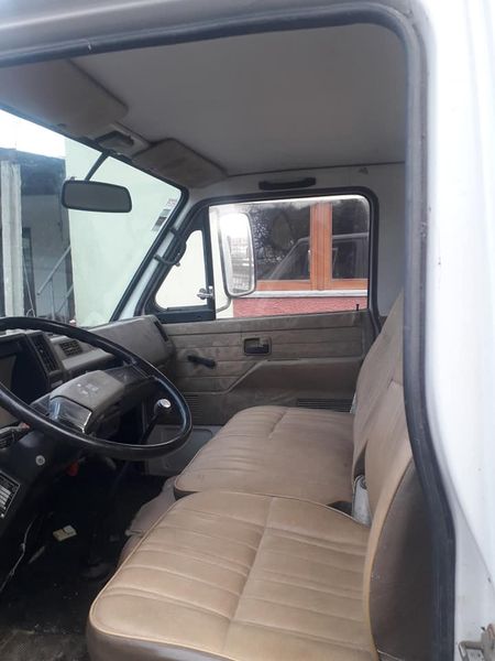 Toyota Dyna • 2009 • 99,000 km 3