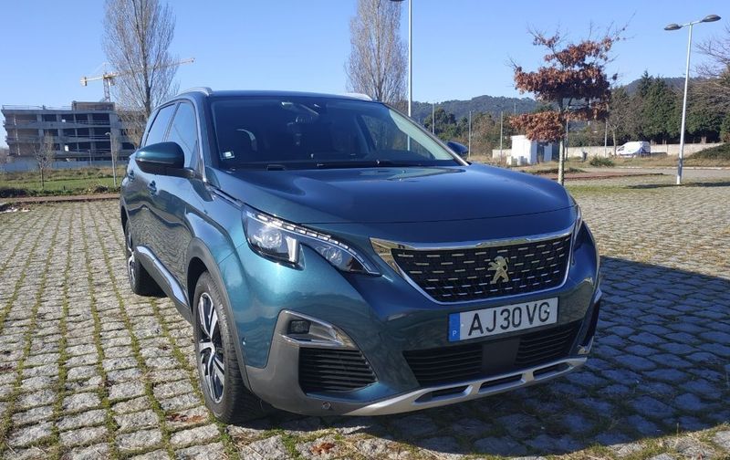 Peugeot 5008 • 2017 • 141,000 km 1