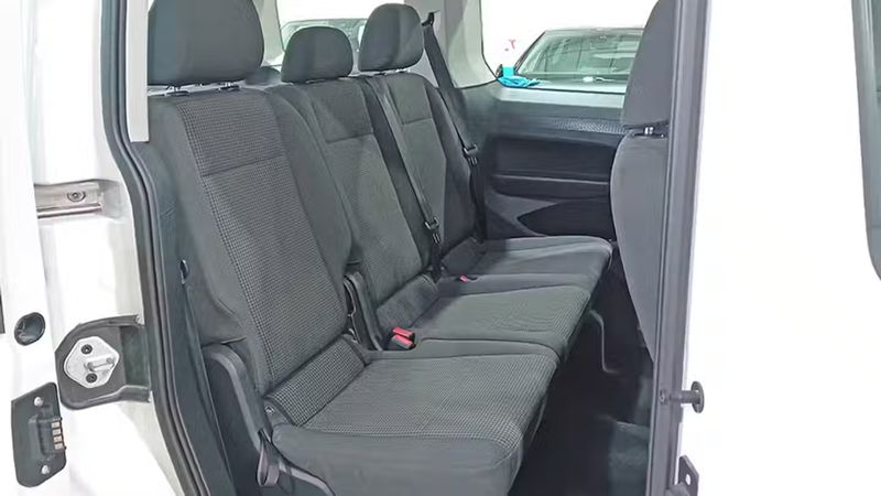 Volkswagen Caddy • 2022 • 25,160 km 2