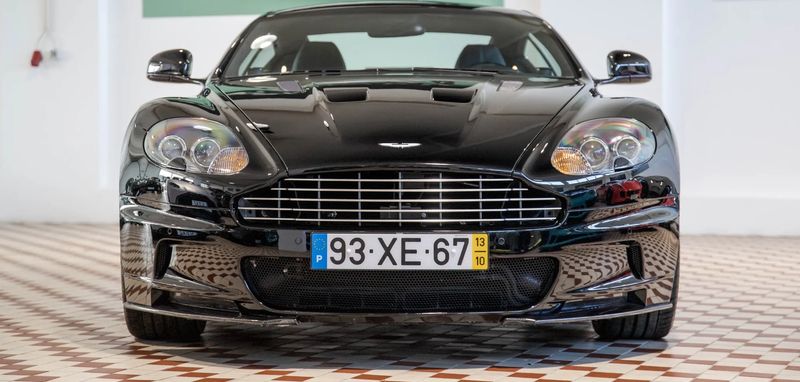 Aston Martin DBS • 2013 • 13,000 km 2
