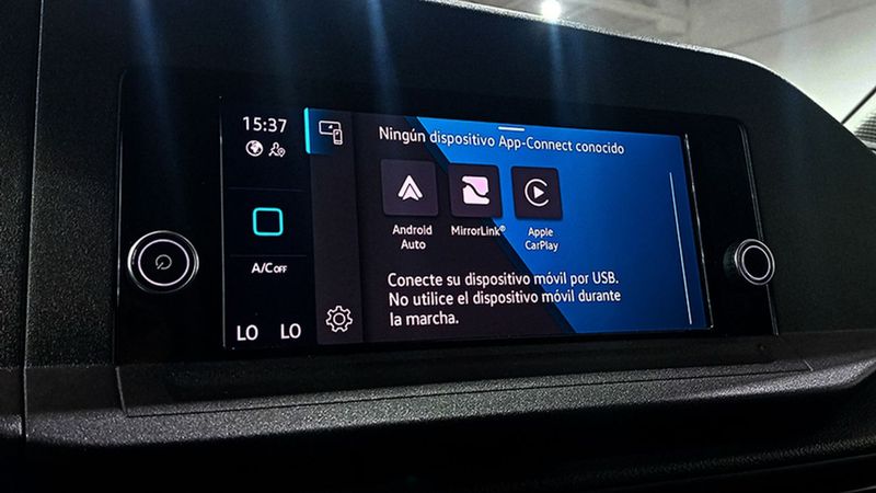 Volkswagen Caddy • 2023 • 25,498 km 5