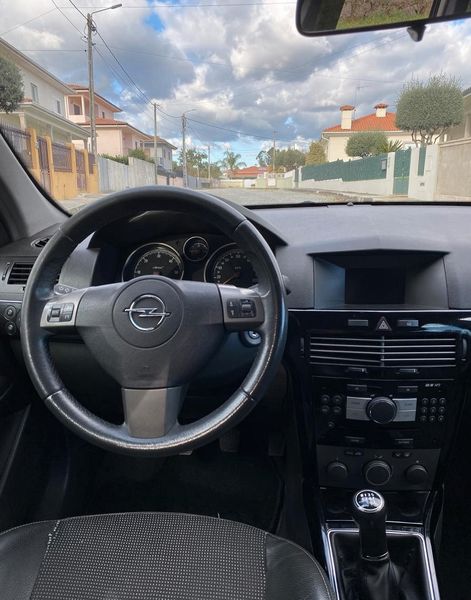 Opel Astra • 2005 • 301,000 km 3