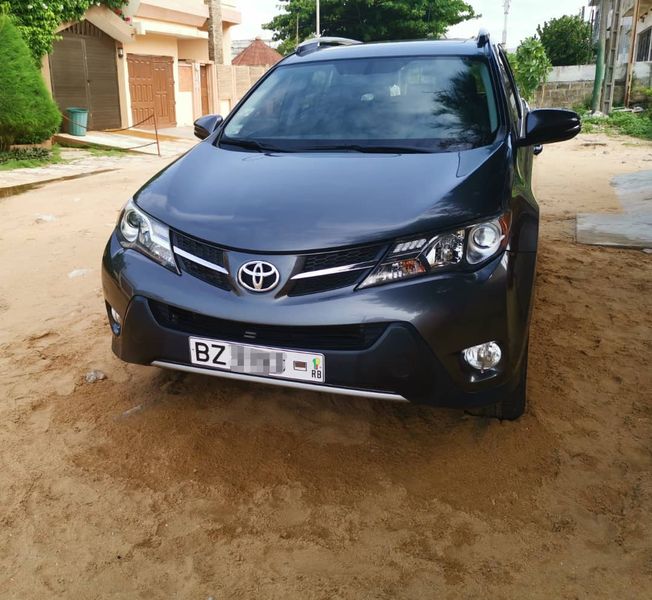 Toyota RAV4 • 2014 • 77,000 km 11