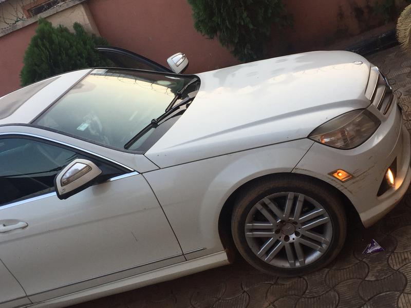 Mercedes-Benz C • 2008 • 1 km 4