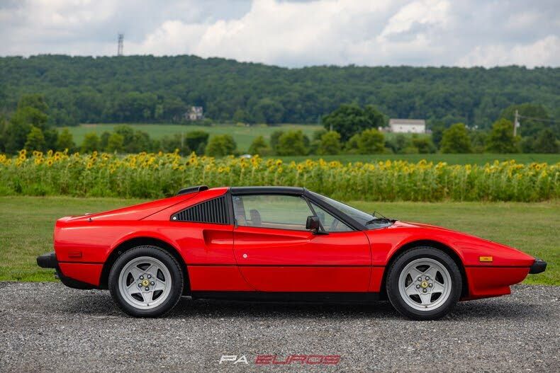 Ferrari 488 GTB • 1983 • 19,000 km 12