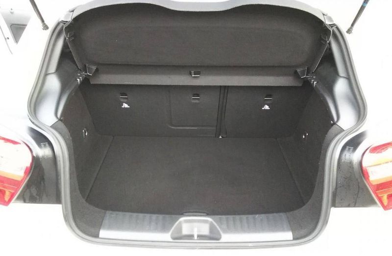 Mercedes-Benz A • 2014 • 51,000 km 4