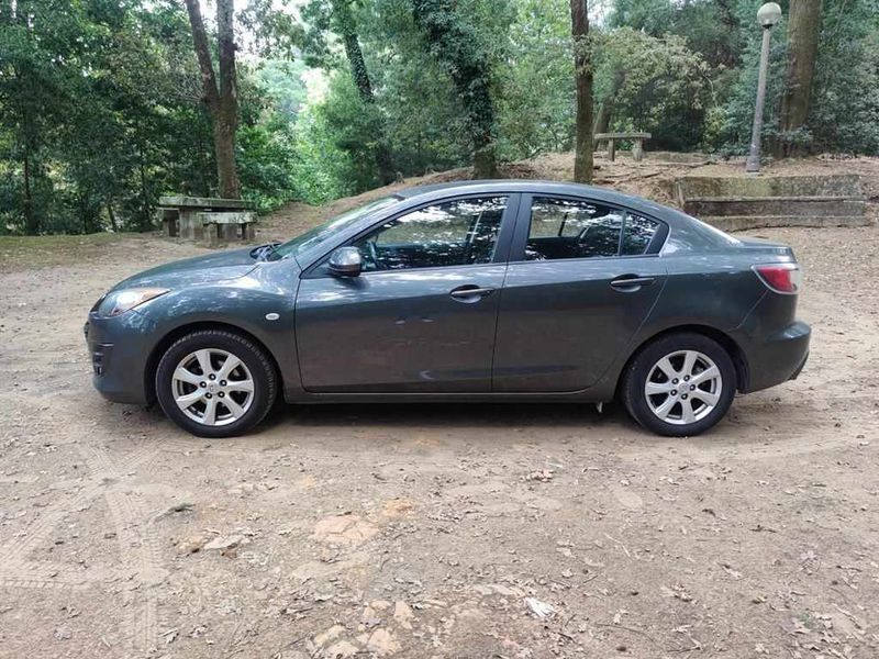 Mazda 3 • 2010 • 248,000 km 4